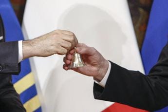 Galleria foto 'Governo, 26 anni fa nasceva la ‘cerimonia della campanella’' - foto 1