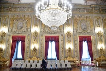 Galleria foto 'Governo, compagno e figlia Meloni in prima fila per il giuramento' - foto 1