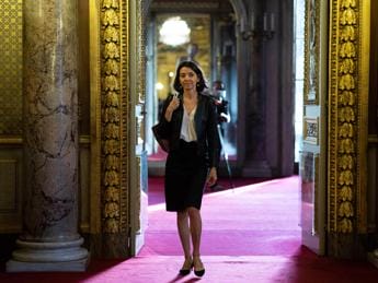 Galleria foto 'Governo, fonti francesi: “Da Boone nessuna lezione, rispettiamo scelta italiani”' - foto 1