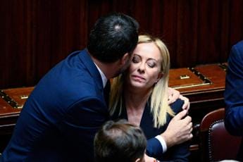 Galleria foto 'Governo, Meloni tra cori e applausi. Il gelo dell’opposizione' - foto 1