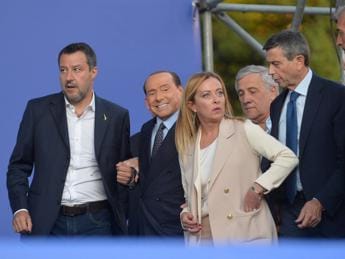 Galleria foto 'Governo, Salvini: “Sicuro che tra Meloni e Berlusconi tornerà armonia”' - foto 1