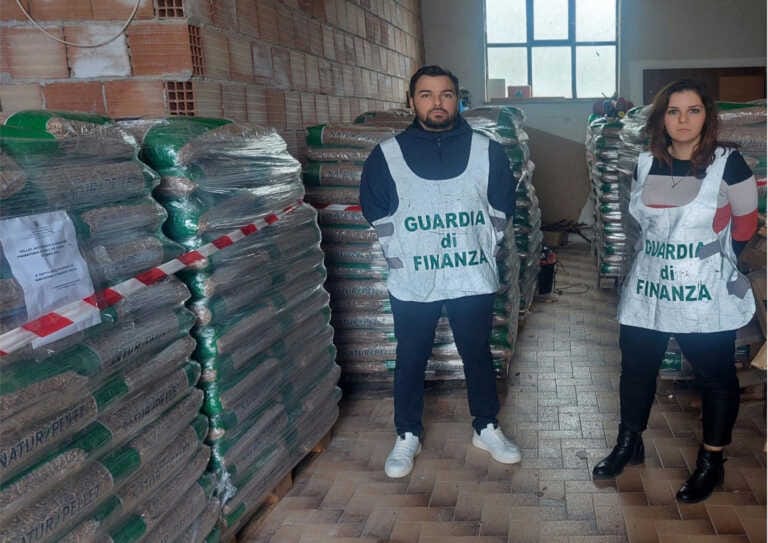 Satriano di Lucania, sequestrati oltre 100 quintali di pellet “depotenziato”: denunciato un commerciante