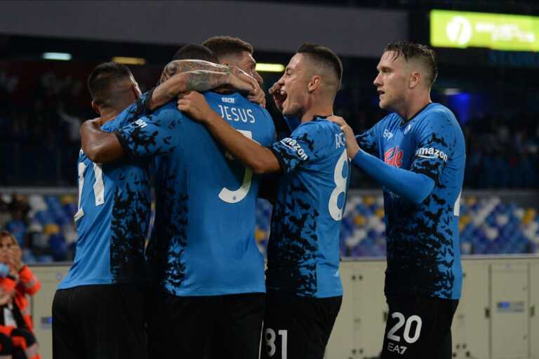 Galleria foto 'Il Napoli continua a vincere, battuto 3-2 il Bologna' - foto 1