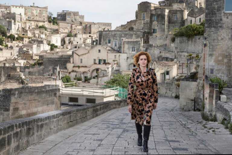 L’Anev attacca Imma Tataranni: «Nell’ultima puntata attacco esplicito e ingiustificato all’eolico»