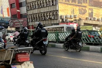 Galleria foto 'Iran, italiano fermato e rilasciato a Teheran' - foto 1