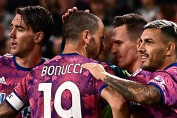 Galleria foto 'Juve-Bologna 3-0: tris bianconero con Kostic, Vlahovic e Milik' - foto 1