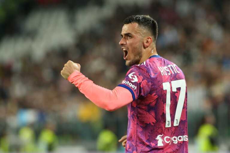 Galleria foto 'La Juve batte 3-0 il Bologna e ritrova i 3 punti' - foto 1