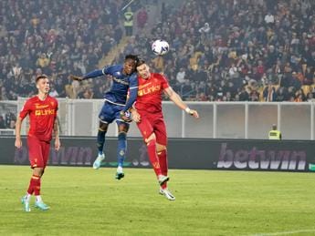 Galleria foto 'Lecce-Fiorentina 1-1: reti di Ceesay e Kouame’' - foto 1