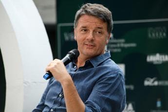 Galleria foto 'Meloni-Berlusconi, Renzi: “Fingono di litigare, avremo governo prossima settimana”' - foto 1