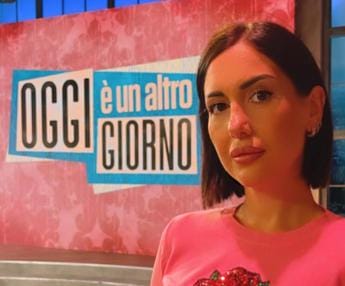 Galleria foto 'Memo Remigi, Jessica Morlacchi: “Ora si scusa per gesto inaccettabile”' - foto 1