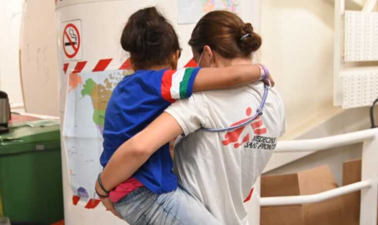 A Taranto 293 migranti della Geo Barents. A bordo 130 minori non accompagnati