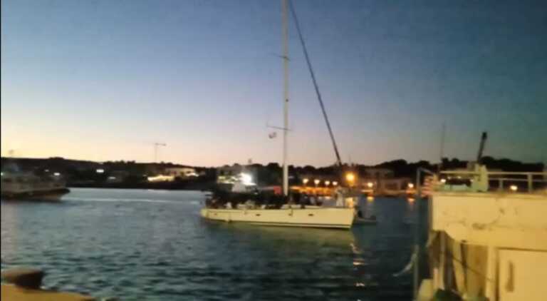 Migranti soccorsi al largo di Leuca: in 100 su una barca a vela – VIDEO