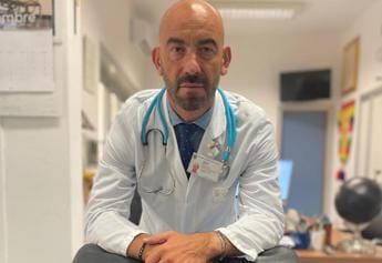 Galleria foto 'Minacce no vax a Bassetti: “Sono analfabeti funzionali, denuncerò”' - foto 1