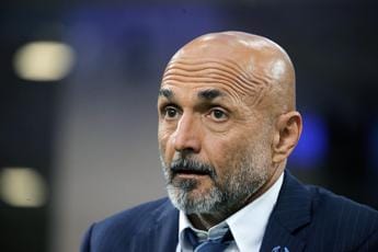 Galleria foto 'Napoli-Rangers, come vederla oggi in tv e in streaming' - foto 1