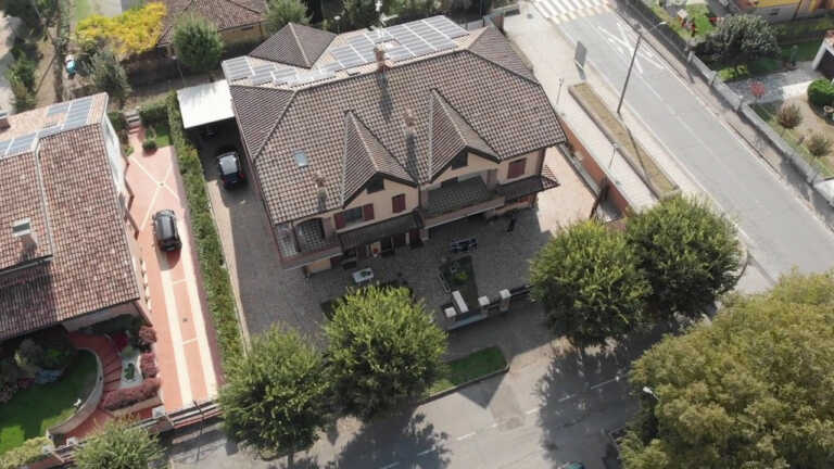 Galleria foto '‘Ndrangheta, sequestrati beni per 10 mln a esponenti Grande Arachi' - foto 1