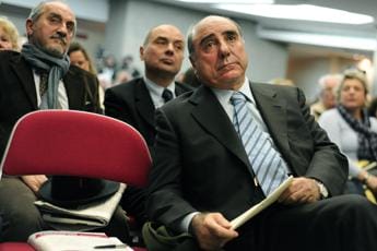 Galleria foto 'Pd, Loiero: “Non cambiare oscena legge elettorale errore catastrofico”' - foto 1