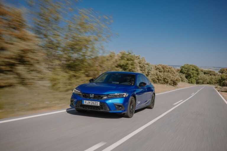 Galleria foto 'Piacere di guida ed efficienza con la nuova Honda Civic Full Hybrid' - foto 1