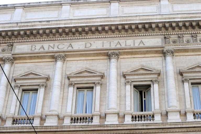 Galleria foto 'Pil, Bankitalia taglia stime per 2023 con rischi al ribasso' - foto 1