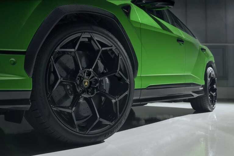 Galleria foto 'Pirelli, nuovo record per P Zero Trofeo R con Lamborghini' - foto 1