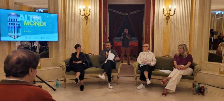 Bari, con Altri Mondi la stagione teatrale 2022-23 varca il palcoscenico e arriva nei quartieri – VIDEO