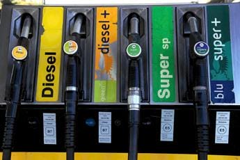Galleria foto 'Prezzi benzina e diesel, nuovo giro di rialzi per i carburanti' - foto 1