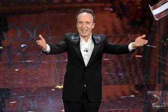 Galleria foto 'Roberto Benigni compie 70 anni, Mattarella chiama l’attore e regista toscano' - foto 1