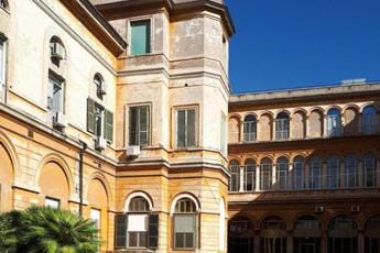 Galleria foto 'Roma, tirocinante violentata al policlinico Umberto I' - foto 1