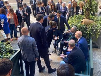 Galleria foto 'Salvini ‘presenta’ Fontana a Bossi: “Ecco il presidente della Camera”' - foto 1