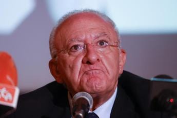 Galleria foto 'Salvini vs De Luca: “Spende per i cortei”. La replica: “Paghi lui con soldi russi”' - foto 1