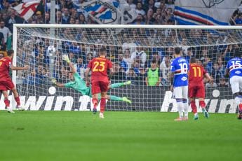 Galleria foto 'Samp-Roma 0-1, rigore di Pellegrini e giallorossi quarti' - foto 1