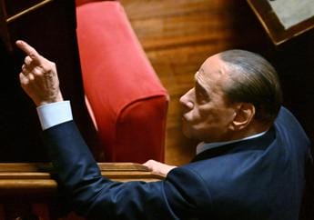 Galleria foto 'Senato, Calenda: “Vaffa di Berlusconi a La Russa” – Video' - foto 1