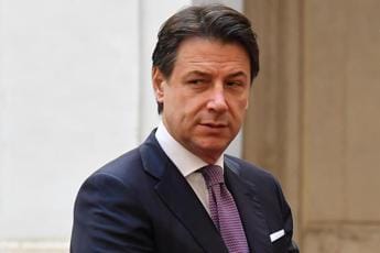 Galleria foto 'Senato, Conte: “Primi giochini di palazzo da finta opposizione”' - foto 1