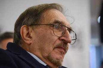 Galleria foto 'Senato, nuova scritta contro La Russa a Roma' - foto 1