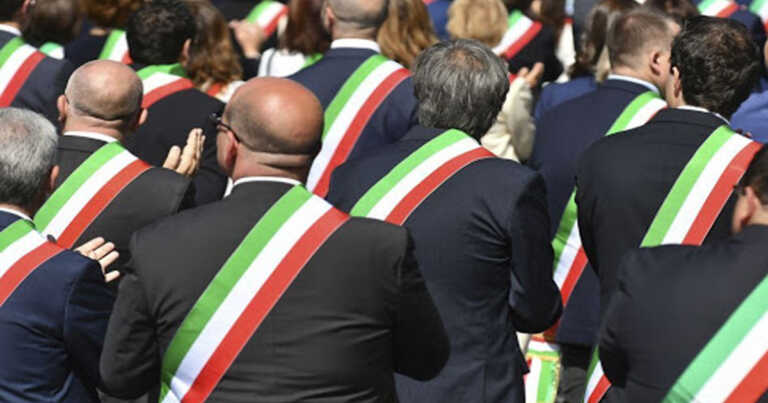 Comuni sull’orlo del crac: gas e luce mettono a dura prova i conti