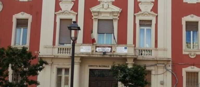 Lavori urgenti al Cirillo, allievi in altre strutture. I genitori: «No alle lezioni pomeridiane»