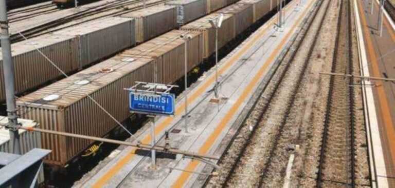 Collegamento aeroporto-stazione di Brindisi, Borraccino: «Dalla Regione un piano da 112 mln»
