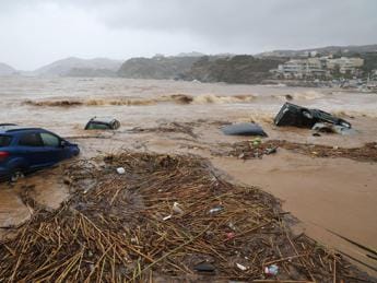 Galleria foto 'Tempesta a Creta, una vittima' - foto 1