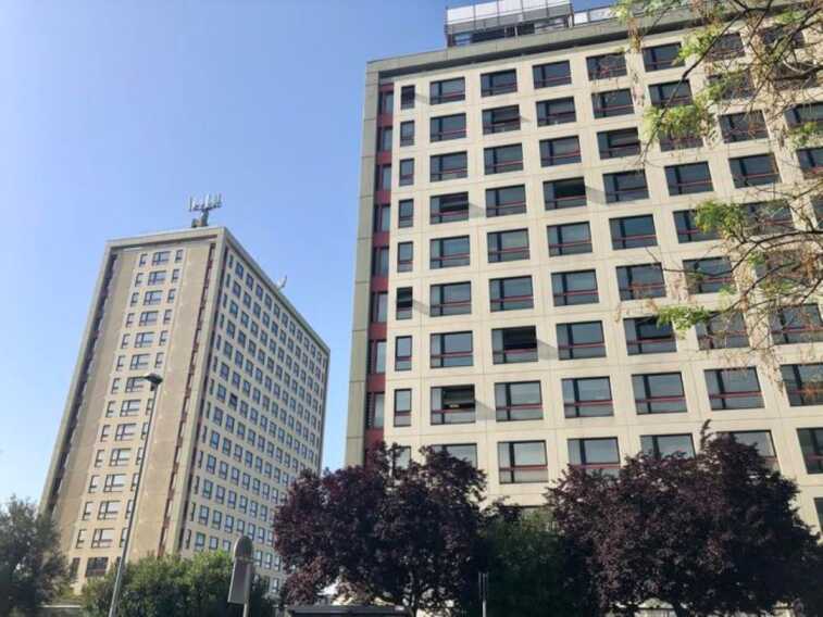 Galleria foto 'Bari, nella seconda torre Telecom anche stanze per l’ascolto protetto' - foto 1