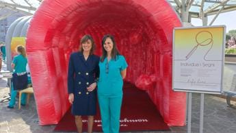 Galleria foto 'Tumori e colon retto, campagna prevenzione ‘Lifeline’ fa tappa a Milano' - foto 1