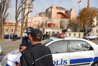 Galleria foto 'Turchia, arrestati 10 giornalisti di media pro-curdi' - foto 1