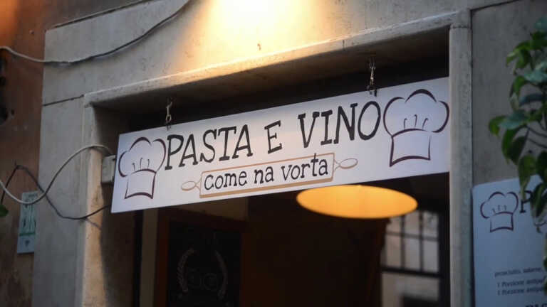 Galleria foto 'Turismo, Italia meta al top per gli stranieri' - foto 1