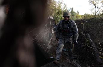 Galleria foto 'Ucraina, Kiev avanza a sud: “Fosse comuni e centinaia di morti”' - foto 1