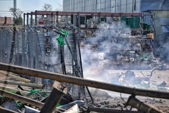 Galleria foto 'Ucraina, Kiev: Russia lancia missili su Zaporizhzhia' - foto 1