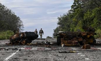 Galleria foto 'Ucraina, missili Russia su Zaporizhzhia: vittime' - foto 1