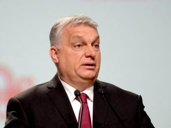 Galleria foto 'Ucraina, Orban: “Merkel avrebbe fermato la guerra”' - foto 1