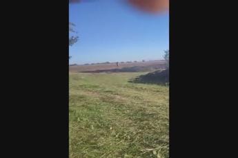 Galleria foto 'Ucraina, soldato spara abbatte missile Russia – Video' - foto 1