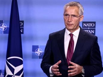 Galleria foto 'Ucraina, Stoltenberg: “Uso armi nucleari Nato estremamente remoto”' - foto 1