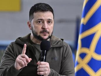 Galleria foto 'Ucraina, Zelensky: “Russia può terrorizzarci, ma non può vincere”' - foto 1