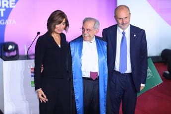 Galleria foto 'Università: ateneo Tor Vergata inaugura Anno Accademico con Bernini e Schillaci' - foto 1