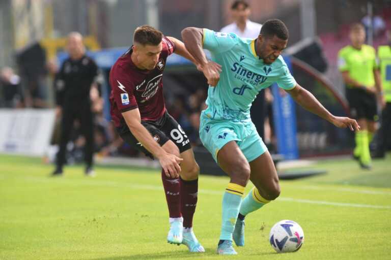 Galleria foto 'Verona beffato nel finale, la Salernitana vince 2-1' - foto 1